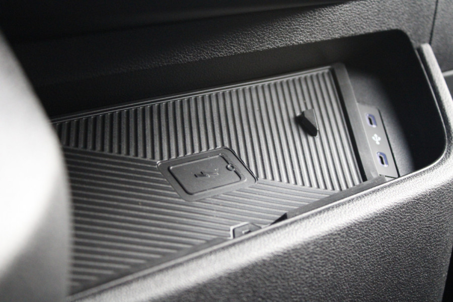 Renault Master T35 2.0 dCi 170pk L2H2 Extra - Navigatie - Camera - 270 gr deuren - Parkeersensoren - Draadloos laden - Rijklaar