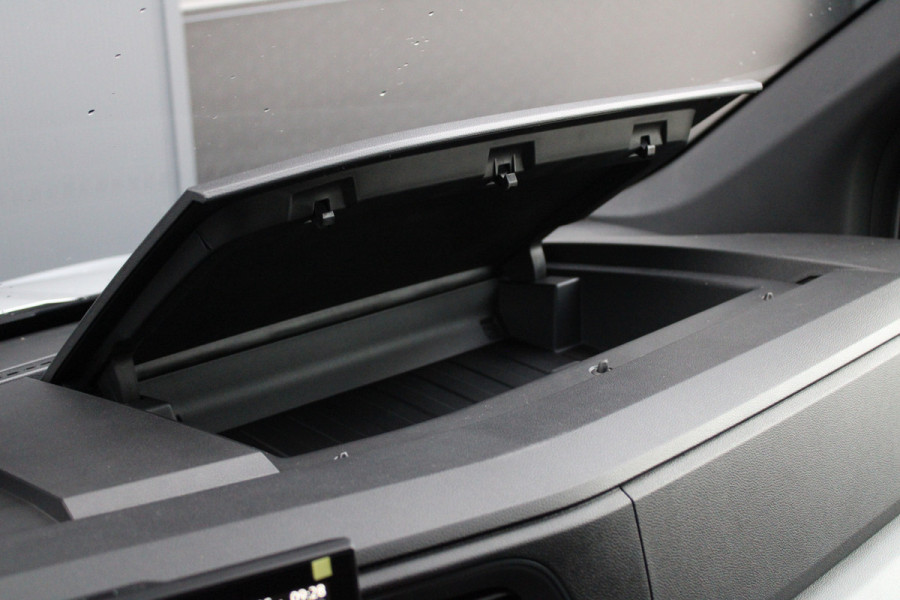 Renault Master T35 2.0 dCi 170pk L2H2 Extra - Navigatie - Camera - 270 gr deuren - Parkeersensoren - Draadloos laden - Rijklaar