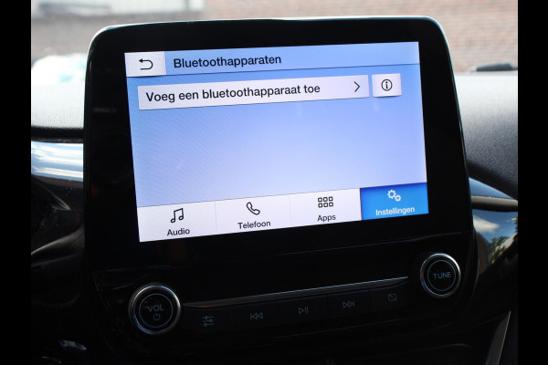 Ford Fiesta 1.0 EcoBoost Hybrid Titanium Climate control Navigatie Cruise control LED Apple Carplay/ Android Auto  Parkeersensor voor