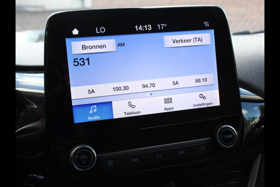 Ford Fiesta 1.0 EcoBoost Hybrid Titanium Climate control Navigatie Cruise control LED Apple Carplay/ Android Auto  Parkeersensor voor