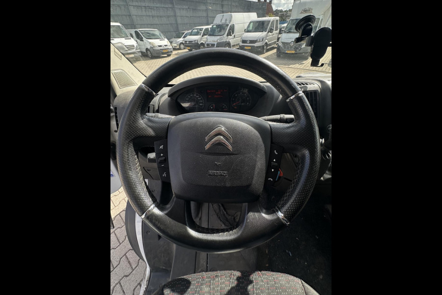 Citroën Jumper 35 2.0 BlueHDi L4 Zwaar bakwagen met laadklep MOTOR DEFECT!