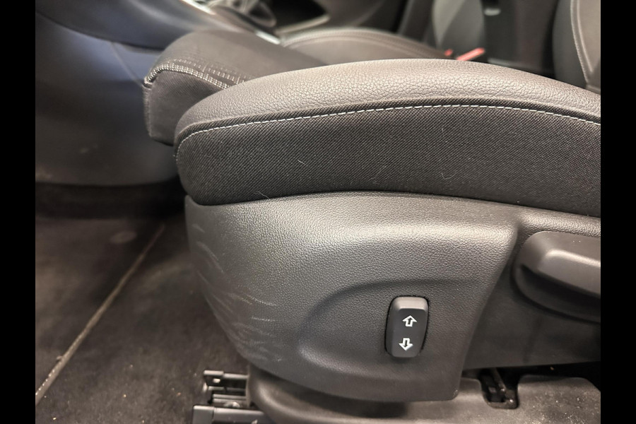 Opel Astra Sports Tourer 1.2 Design & Tech Full LED Airco|ECC Navi Carplay PDC VA + Camera Cruise Control AGR Comfortstoel Lane Assist Privacy Glass Gloss Black Pack