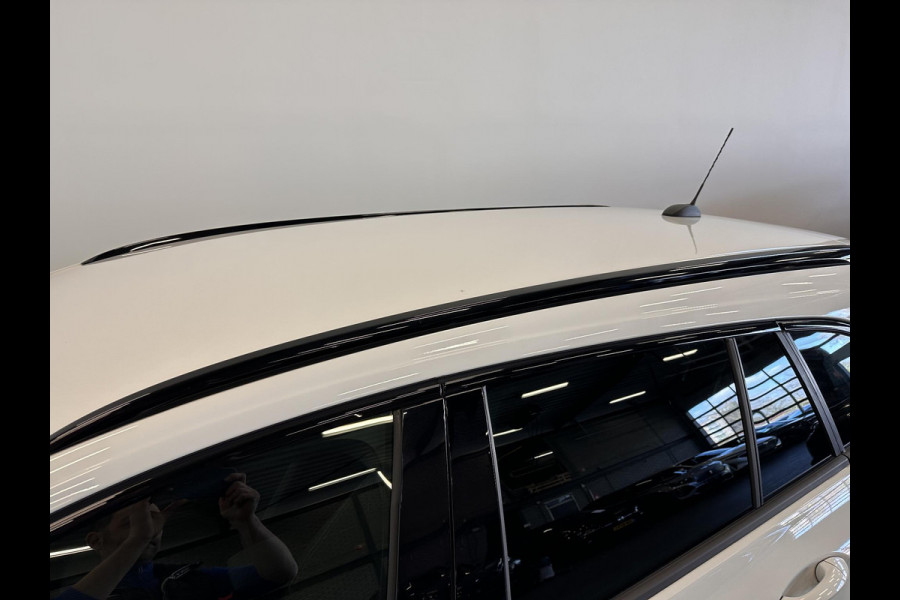 Opel Astra Sports Tourer 1.2 Design & Tech Full LED Airco|ECC Navi Carplay PDC VA + Camera Cruise Control AGR Comfortstoel Lane Assist Privacy Glass Gloss Black Pack
