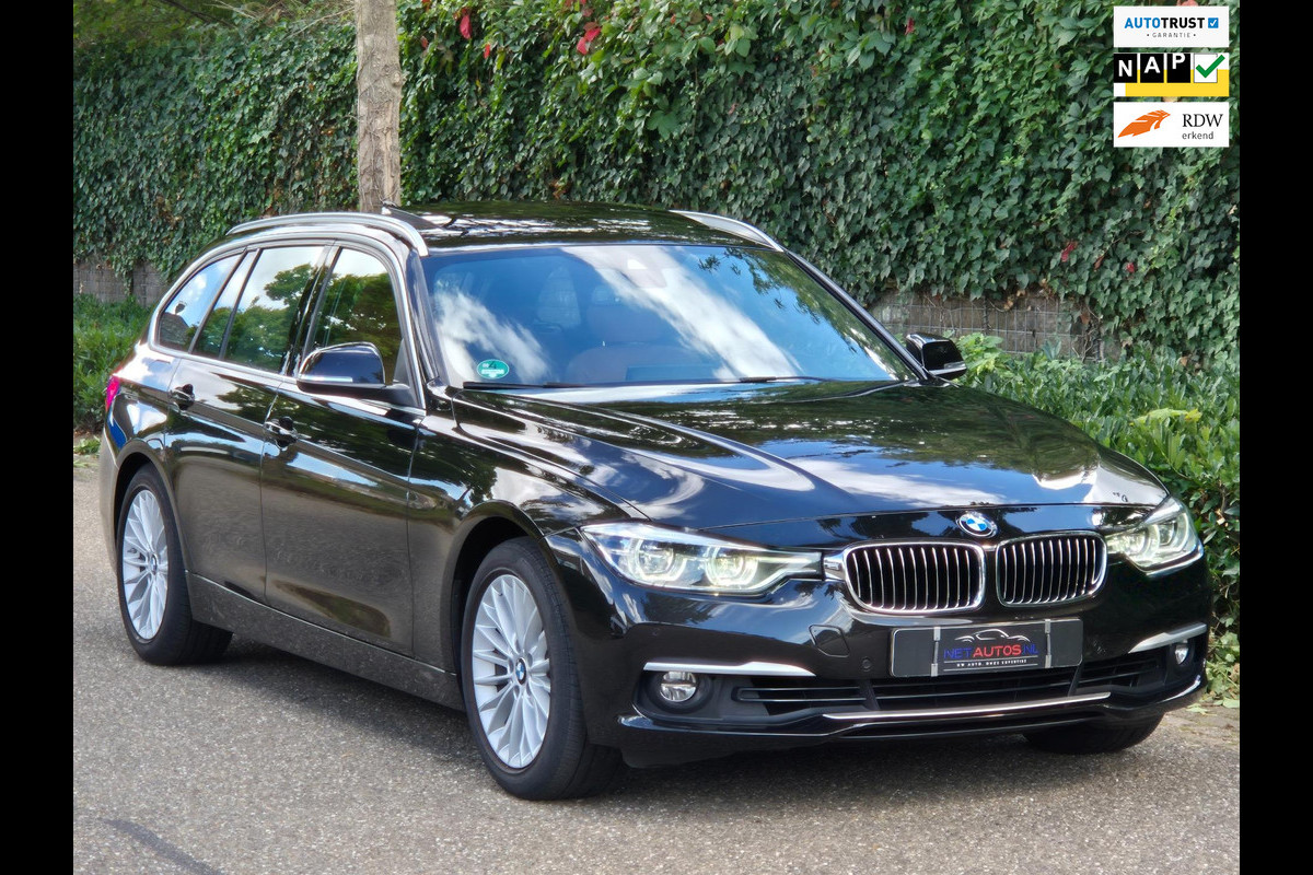 BMW 3 Serie Touring 320i Edition Luxury Line Purity Executive Pano Trekhaak HUD CarPlay NAP Navi Camera GARANTIE inbeg F31 LCI