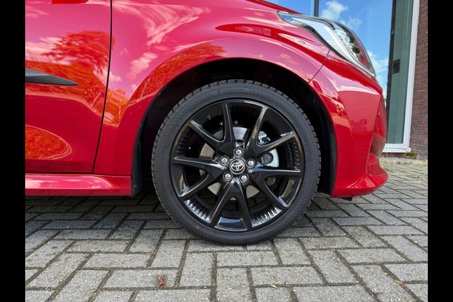 Toyota Yaris 1.5 Hybrid Executive - Automaat - JBL - Climate - Navi - Winterpakket Toyota Yaris 1.5 Hybrid Executive - Automaat - JBL - Climate - Navi - Winterpakket