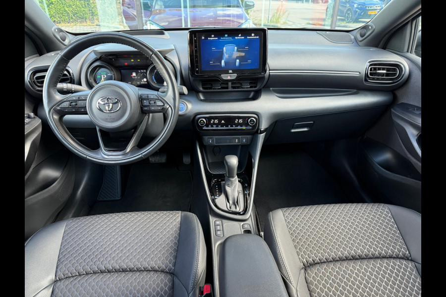 Toyota Yaris 1.5 Hybrid Executive - Automaat - JBL - Climate - Navi - Winterpakket Toyota Yaris 1.5 Hybrid Executive - Automaat - JBL - Climate - Navi - Winterpakket