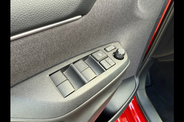 Toyota Yaris 1.5 Hybrid Executive - Automaat - JBL - Climate - Navi - Winterpakket Toyota Yaris 1.5 Hybrid Executive - Automaat - JBL - Climate - Navi - Winterpakket