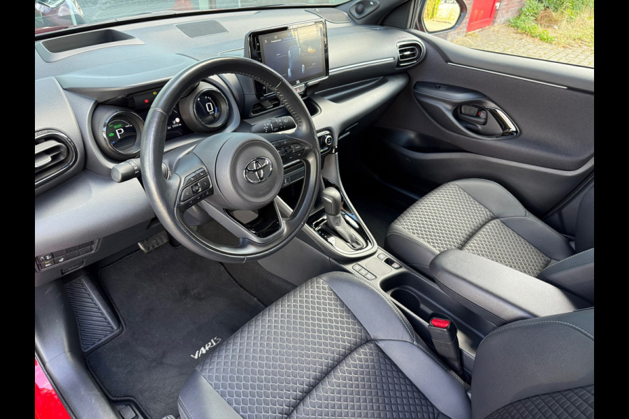 Toyota Yaris 1.5 Hybrid Executive - Automaat - JBL - Climate - Navi - Winterpakket Toyota Yaris 1.5 Hybrid Executive - Automaat - JBL - Climate - Navi - Winterpakket