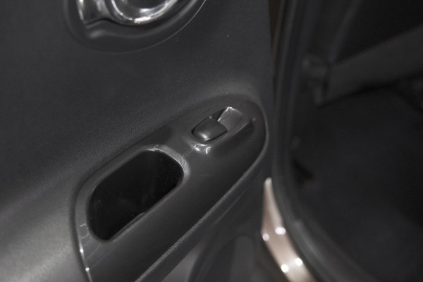 Nissan Juke DIG-T 116 N-Connecta | Trekhaak | Camera | Navigatie | BOSE Audio Nissan Juke DIG-T 116 N-Connecta | Trekhaak | Camera | Navigatie | BOSE Audio