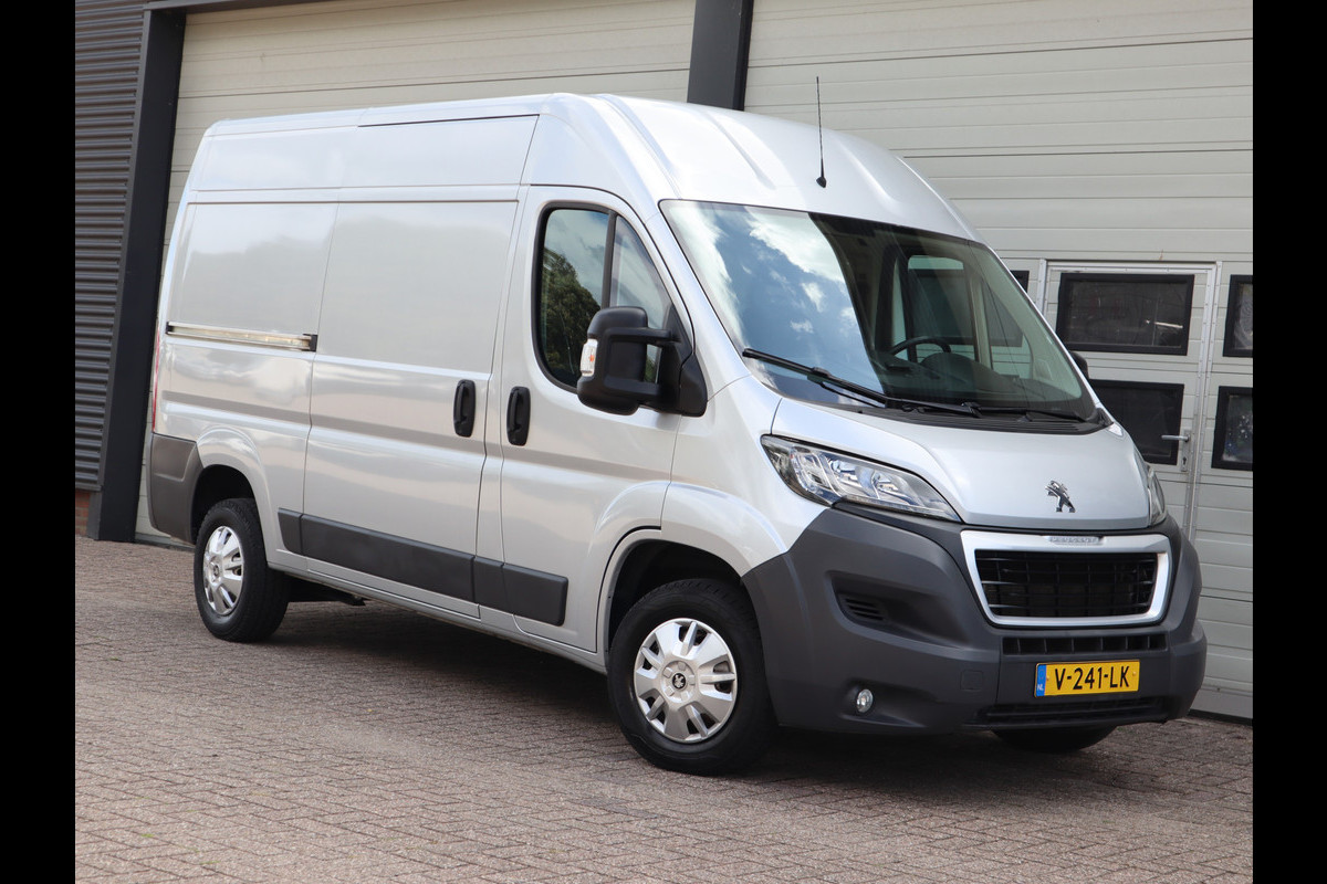 Peugeot Boxer 2.0 BlueHDI 131pk Euro 6 L2H2 -Trekhaak - Navi - Cruise - Airco