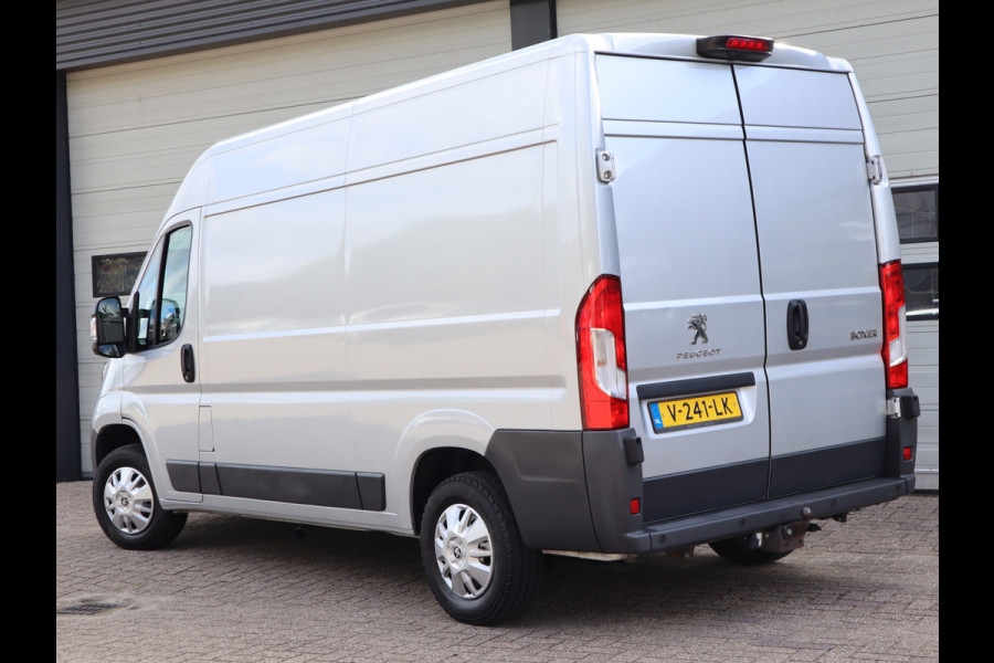 Peugeot Boxer 2.0 BlueHDI 131pk Euro 6 L2H2 -Trekhaak - Navi - Cruise - Airco