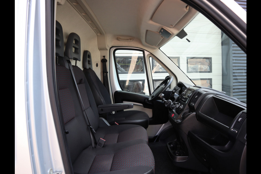 Peugeot Boxer 2.0 BlueHDI 131pk Euro 6 L2H2 -Trekhaak - Navi - Cruise - Airco