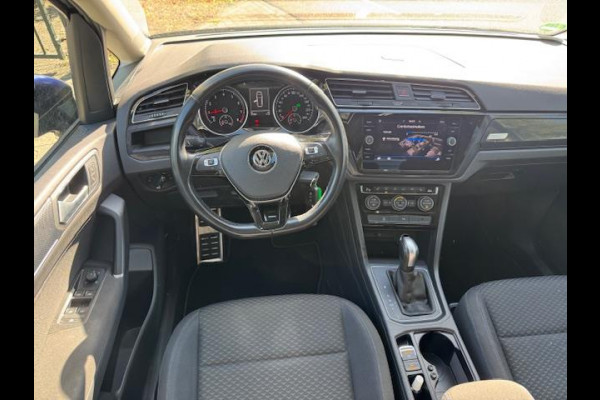 Volkswagen Touran 1.5 TSI Automaat Comfortline Business 7p LEd,Panorama,Nav/Camera