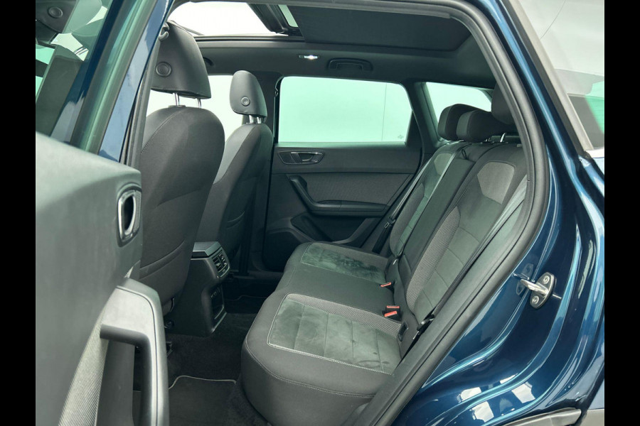Seat Ateca 1.5 TSI DSG Aut. Xcellence Business Intense Panoramadak Navi App Connect Full LED Adaptive Cruise Control PDC VA 360 Camera 18" LM Velgen Alcantara Keyless Go