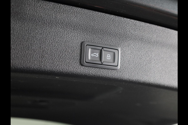 Audi RS6 Avant TFSI quattro 600pk | Panoramadak | Keremisch | Bang & Olufsen Advanced Soundsystem | Head Up Display | Matrix laser Led | Vierwielbesturing