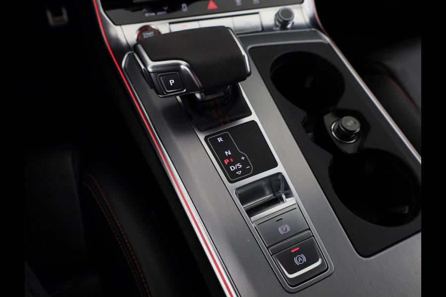 Audi RS6 Avant TFSI quattro 600pk | Panoramadak | Keremisch | Bang & Olufsen Advanced Soundsystem | Head Up Display | Matrix laser Led | Vierwielbesturing