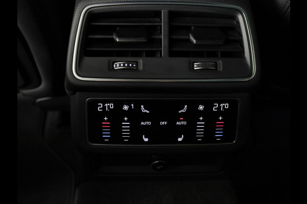 Audi RS6 Avant TFSI quattro 600pk | Panoramadak | Keremisch | Bang & Olufsen Advanced Soundsystem | Head Up Display | Matrix laser Led | Vierwielbesturing