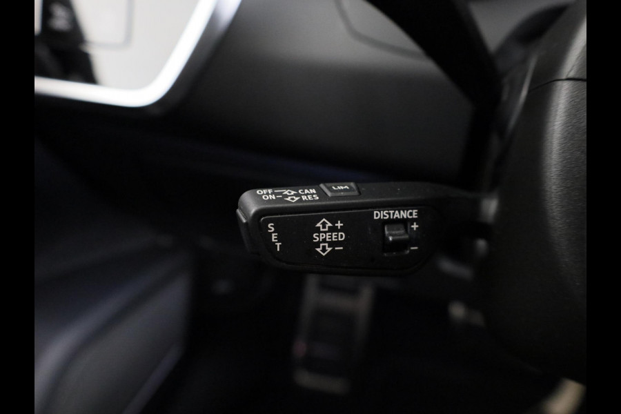Audi RS6 Avant TFSI quattro 600pk | Panoramadak | Keremisch | Bang & Olufsen Advanced Soundsystem | Head Up Display | Matrix laser Led | Vierwielbesturing