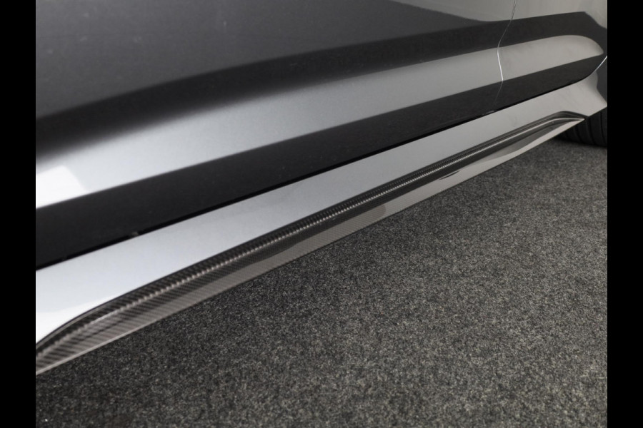 Audi RS6 Avant TFSI quattro 600pk | Panoramadak | Keremisch | Bang & Olufsen Advanced Soundsystem | Head Up Display | Matrix laser Led | Vierwielbesturing