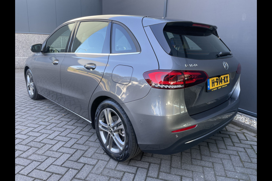 Mercedes-Benz B-Klasse 160 Advantage Achteruitrijcamera - Airco - Cruise control - Navigatie full map - Parkeersensoren voor en achter - Start/ stop systeem