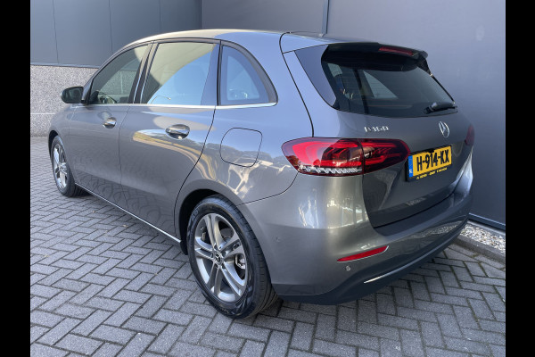 Mercedes-Benz B-Klasse 160 Advantage Achteruitrijcamera - Airco - Cruise control - Navigatie full map - Parkeersensoren voor en achter - Start/ stop systeem