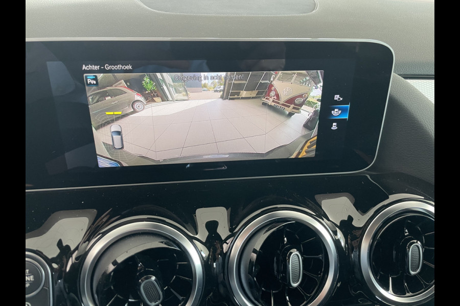 Mercedes-Benz B-Klasse 160 Advantage Achteruitrijcamera - Airco - Cruise control - Navigatie full map - Parkeersensoren voor en achter - Start/ stop systeem