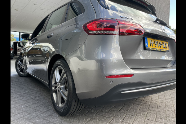 Mercedes-Benz B-Klasse 160 Advantage Achteruitrijcamera - Airco - Cruise control - Navigatie full map - Parkeersensoren voor en achter - Start/ stop systeem