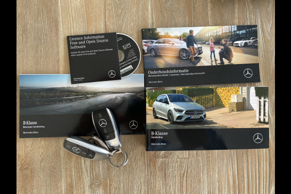 Mercedes-Benz B-Klasse 160 Advantage Achteruitrijcamera - Airco - Cruise control - Navigatie full map - Parkeersensoren voor en achter - Start/ stop systeem