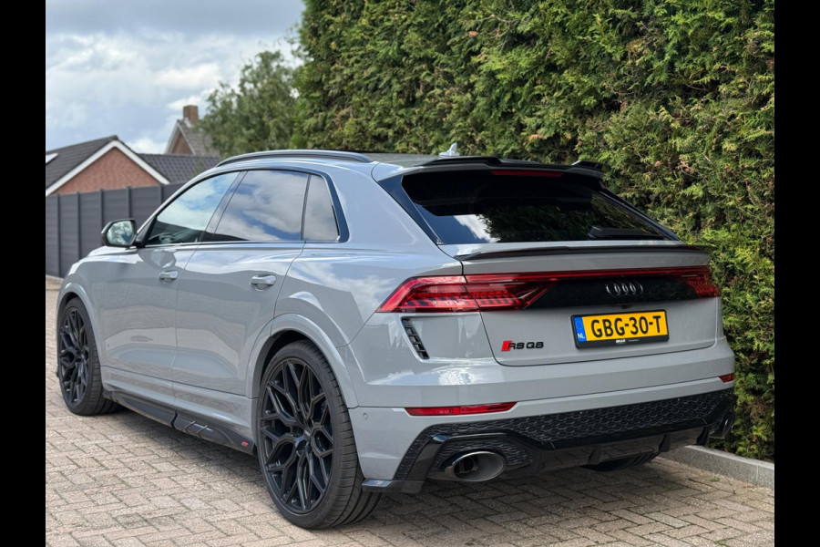 Audi RSQ8 4.0 TFSI Urban Package B&O Vossen HF2