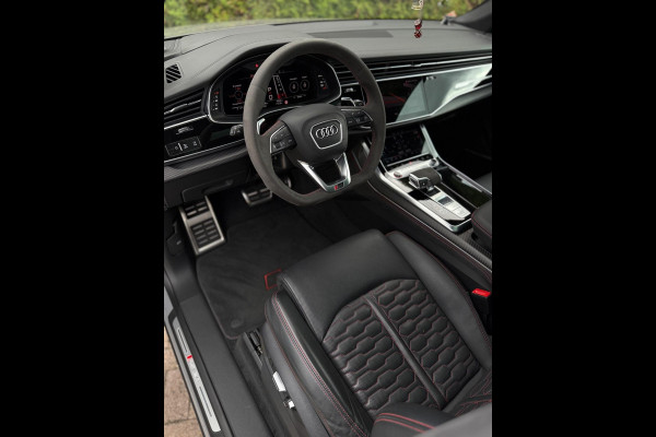 Audi RSQ8 4.0 TFSI Urban Package B&O Vossen HF2
