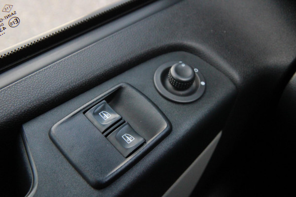 Renault Trafic 1.6 dCi T29 L2H1 Work Edition / Trekhaak / App connect / Navi / 3 zits