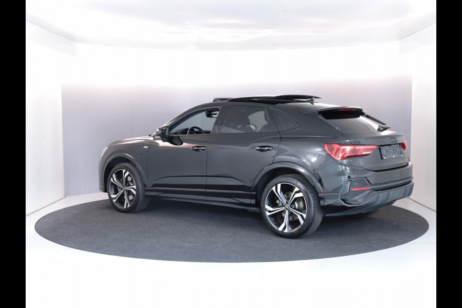 Audi Q3 Sportback 45 TFSI e S Edition 245 pk S-tronic | Navigatie | Panoramadak | Parkeersensoren | Achteruitrijcamera | Adaptieve cruise control | Lichtmetalen velgen 20" | S-Line |