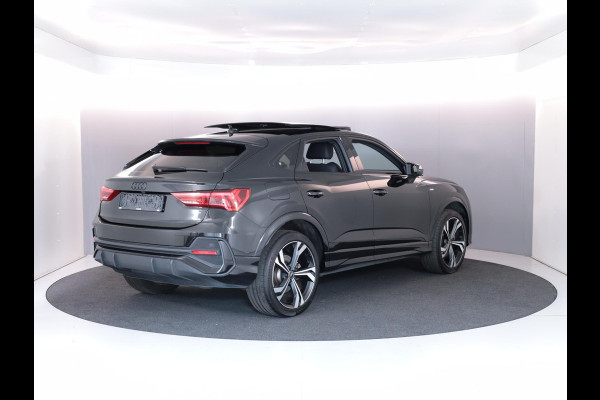 Audi Q3 Sportback 45 TFSI e S Edition 245 pk S-tronic | Navigatie | Panoramadak | Parkeersensoren | Achteruitrijcamera | Adaptieve cruise control | Lichtmetalen velgen 20" | S-Line |