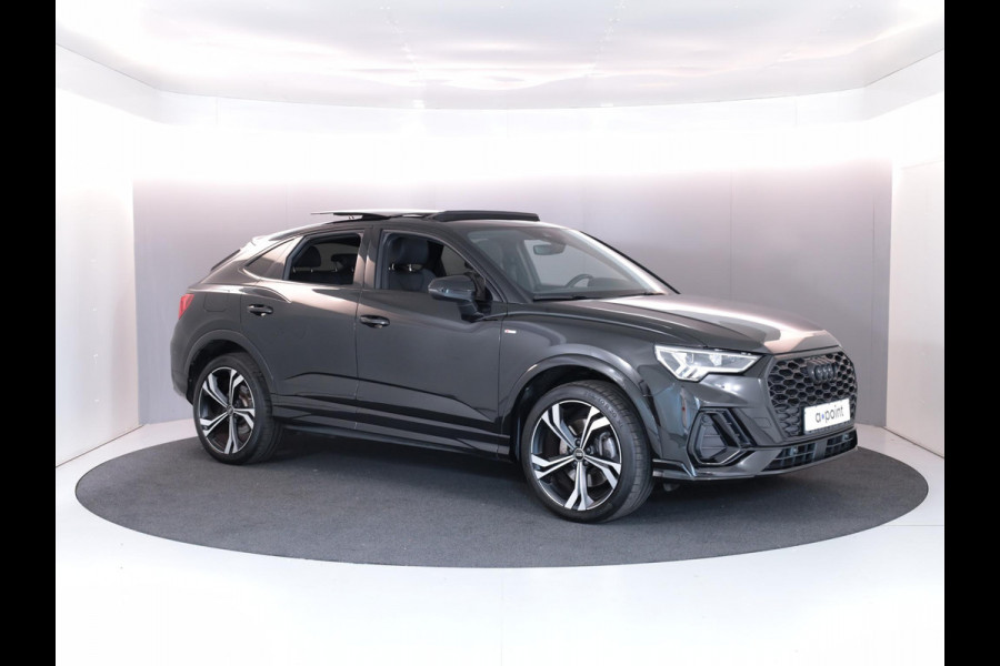 Audi Q3 Sportback 45 TFSI e S Edition 245 pk S-tronic | Navigatie | Panoramadak | Parkeersensoren | Achteruitrijcamera | Adaptieve cruise control | Lichtmetalen velgen 20" | S-Line |