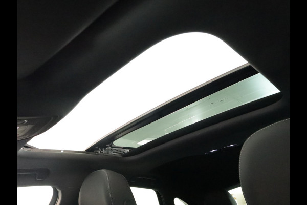 Audi Q3 Sportback 45 TFSI e S Edition 245 pk S-tronic | Navigatie | Panoramadak | Parkeersensoren | Achteruitrijcamera | Adaptieve cruise control | Lichtmetalen velgen 20" | S-Line |