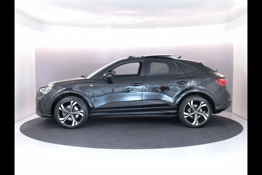 Audi Q3 Sportback 45 TFSI e S Edition 245 pk S-tronic | Navigatie | Panoramadak | Parkeersensoren | Achteruitrijcamera | Adaptieve cruise control | Lichtmetalen velgen 20" | S-Line |