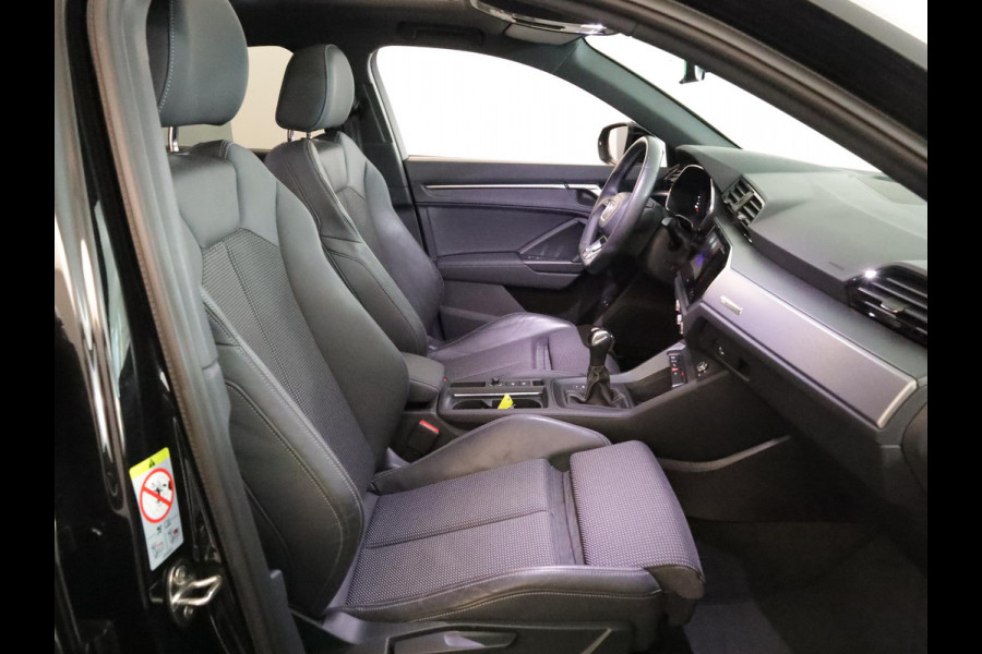 Audi Q3 Sportback 45 TFSI e S Edition 245 pk S-tronic | Navigatie | Panoramadak | Parkeersensoren | Achteruitrijcamera | Adaptieve cruise control | Lichtmetalen velgen 20" | S-Line |