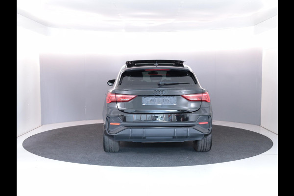 Audi Q3 Sportback 45 TFSI e S Edition 245 pk S-tronic | Navigatie | Panoramadak | Parkeersensoren | Achteruitrijcamera | Adaptieve cruise control | Lichtmetalen velgen 20" | S-Line |