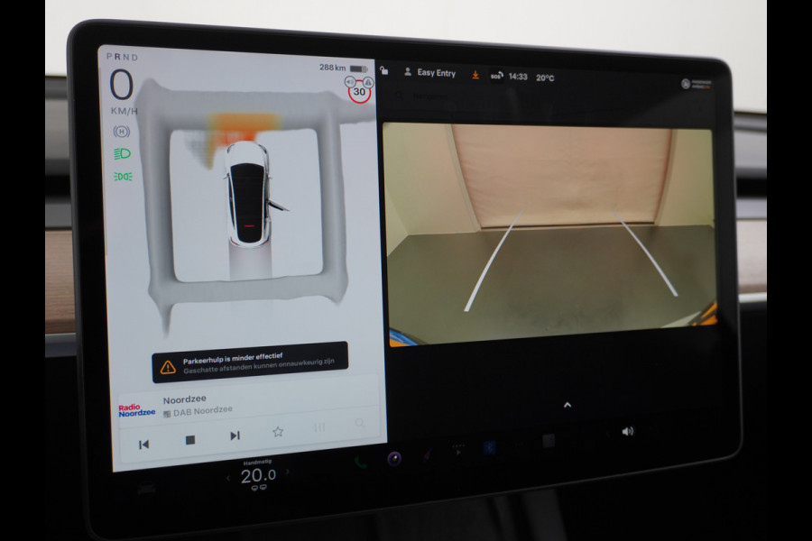 Tesla Model Y RWD 58kWh LFP Warmtepomp Leder Panoramadak Navi Ecc Led Stoel+Stuurverwarming AMD Ryzen™ Processor Elektrisch Verstelbare Stoelen + Memory Keyless Origineel Nederlandse Auto Fabrieksgarantie 23-8-'24/80.000km Garantie op Accu 23-8-'32/160.000km