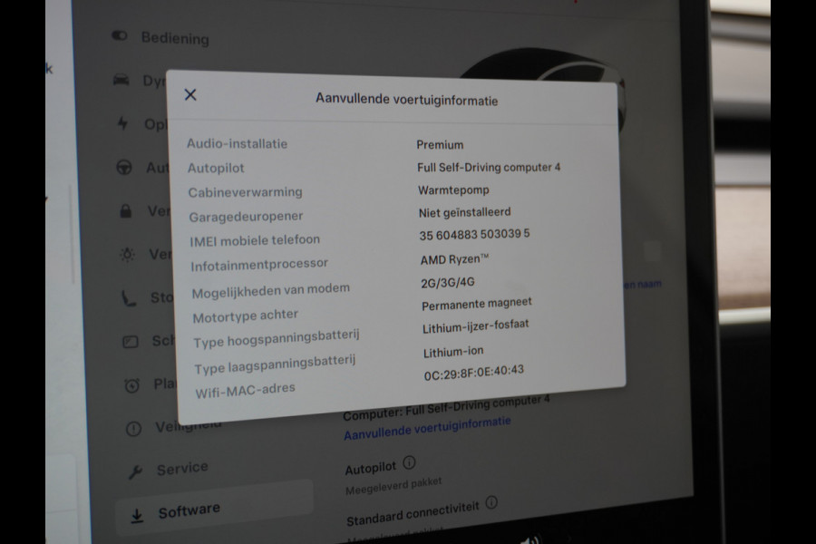 Tesla Model Y RWD 58kWh LFP Warmtepomp Leder Panoramadak Navi Ecc Led Stoel+Stuurverwarming AMD Ryzen™ Processor Elektrisch Verstelbare Stoelen + Memory Keyless Origineel Nederlandse Auto Fabrieksgarantie 23-8-'24/80.000km Garantie op Accu 23-8-'32/160.000km