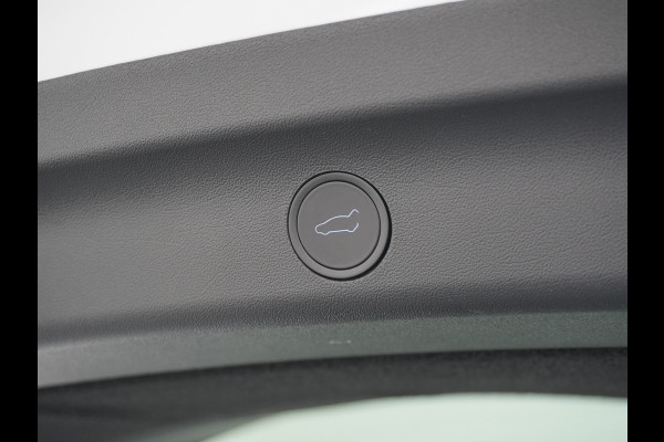 Tesla Model Y RWD 58kWh LFP Warmtepomp Leder Panoramadak Navi Ecc Led Stoel+Stuurverwarming AMD Ryzen™ Processor Elektrisch Verstelbare Stoelen + Memory Keyless Origineel Nederlandse Auto Fabrieksgarantie 23-8-'24/80.000km Garantie op Accu 23-8-'32/160.000km
