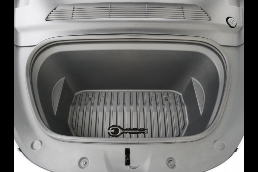 Tesla Model Y RWD 58kWh LFP Warmtepomp Leder Panoramadak Navi Ecc Led Stoel+Stuurverwarming AMD Ryzen™ Processor Elektrisch Verstelbare Stoelen + Memory Keyless Origineel Nederlandse Auto Fabrieksgarantie 23-8-'24/80.000km Garantie op Accu 23-8-'32/160.000km