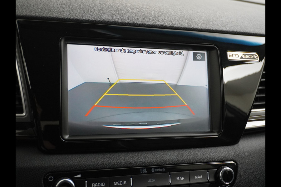 Kia e-Niro ExecutiveLine 64kWh Leder JBL®-Sound Warmtepomp Stoelverwarming/Ventilatie Adaptive Cruise Control Navi Ecc Camera Stuurverwarming Rijstrooksensor Privacy Glas Led 1e Eigenaar Origineel Nederlandse Auto