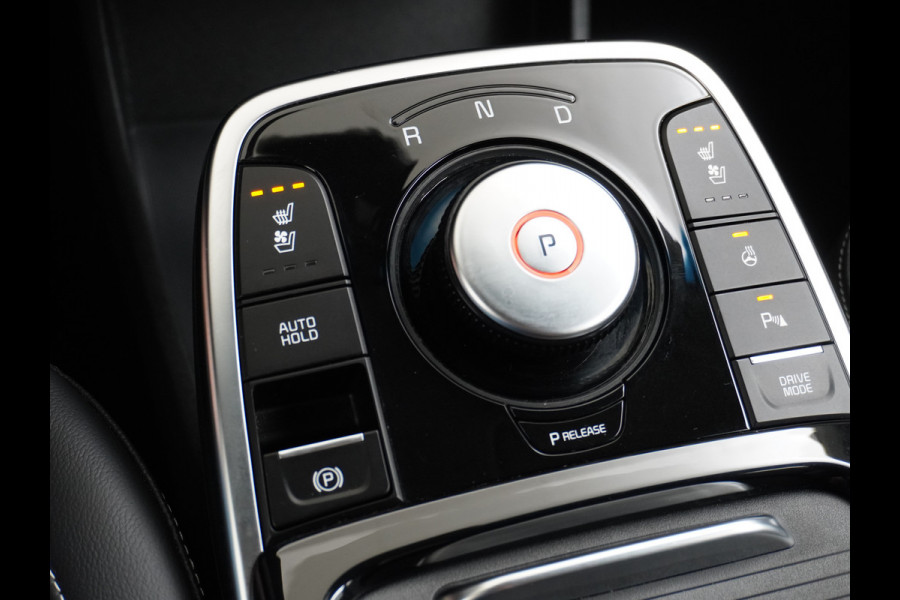 Kia e-Niro ExecutiveLine 64kWh Leder JBL®-Sound Warmtepomp Stoelverwarming/Ventilatie Adaptive Cruise Control Navi Ecc Camera Stuurverwarming Rijstrooksensor Privacy Glas Led 1e Eigenaar Origineel Nederlandse Auto