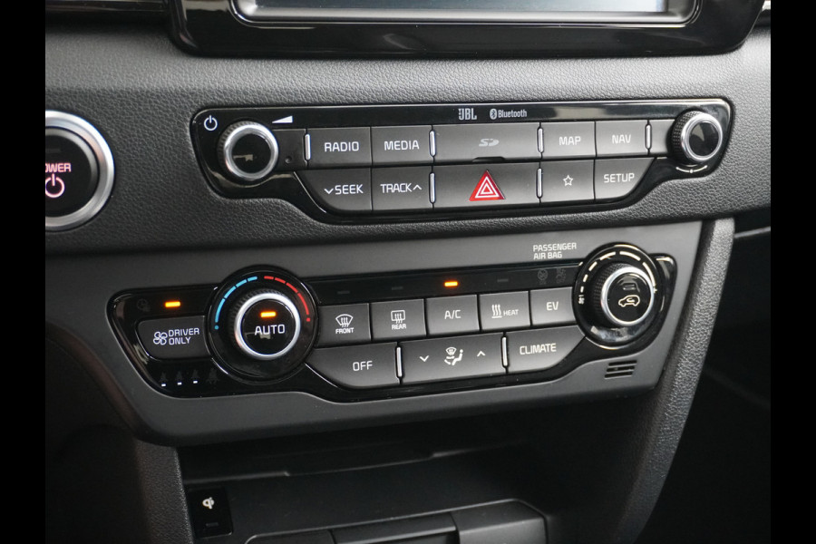 Kia e-Niro ExecutiveLine 64kWh Leder JBL®-Sound Warmtepomp Stoelverwarming/Ventilatie Adaptive Cruise Control Navi Ecc Camera Stuurverwarming Rijstrooksensor Privacy Glas Led 1e Eigenaar Origineel Nederlandse Auto
