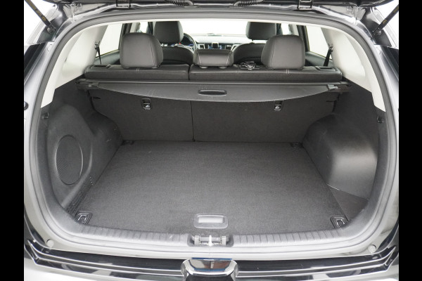 Kia e-Niro ExecutiveLine 64kWh Leder JBL®-Sound Warmtepomp Stoelverwarming/Ventilatie Adaptive Cruise Control Navi Ecc Camera Stuurverwarming Rijstrooksensor Privacy Glas Led 1e Eigenaar Origineel Nederlandse Auto