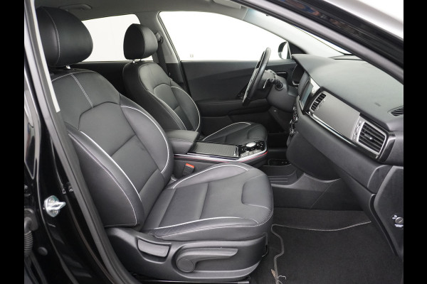 Kia e-Niro ExecutiveLine 64kWh Leder JBL®-Sound Warmtepomp Stoelverwarming/Ventilatie Adaptive Cruise Control Navi Ecc Camera Stuurverwarming Rijstrooksensor Privacy Glas Led 1e Eigenaar Origineel Nederlandse Auto