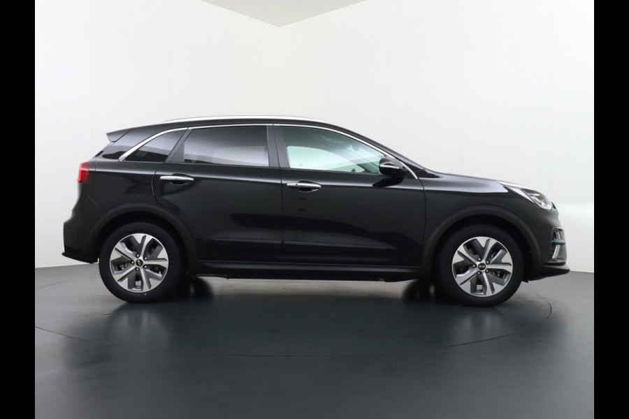 Kia e-Niro ExecutiveLine 64kWh Leder JBL®-Sound Warmtepomp Stoelverwarming/Ventilatie Adaptive Cruise Control Navi Ecc Camera Stuurverwarming Rijstrooksensor Privacy Glas Led 1e Eigenaar Origineel Nederlandse Auto
