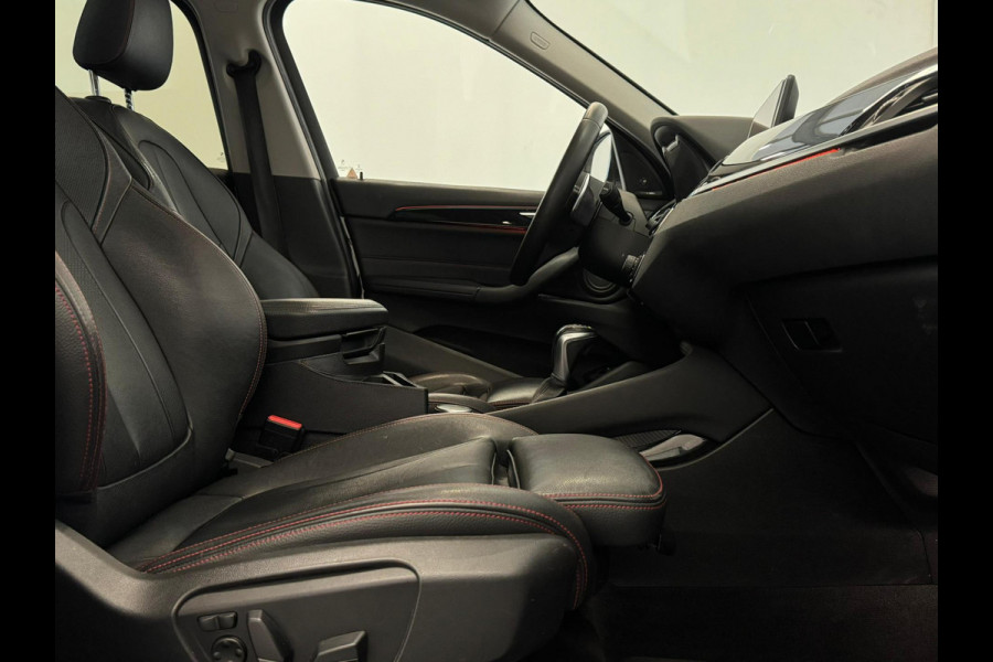 BMW X1 XDrive20d High Exe / M Pakket / Pano / Harman / Headup