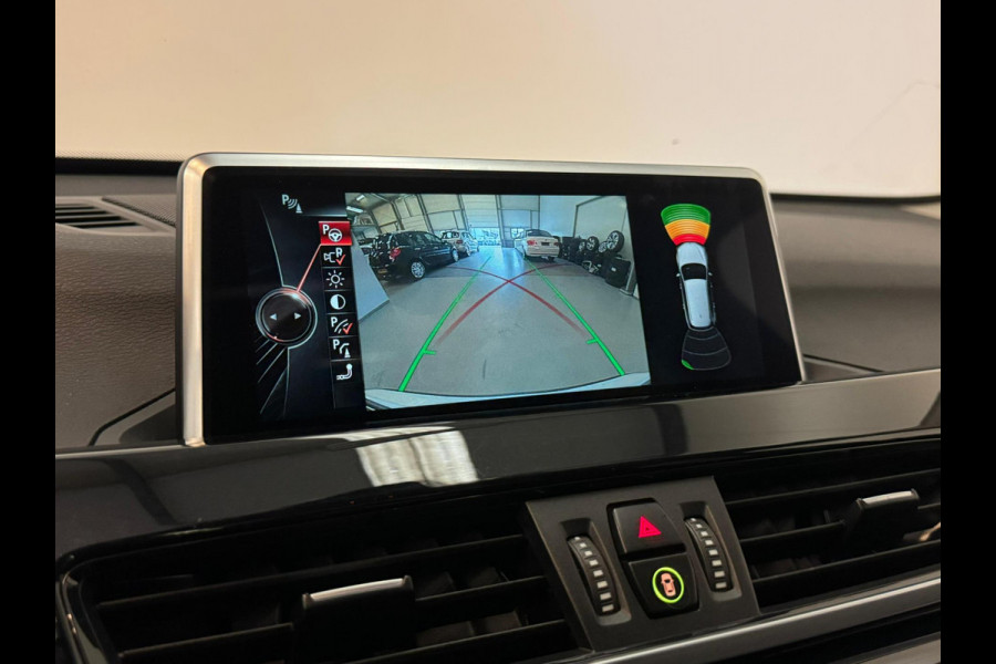 BMW X1 XDrive20d High Exe / M Pakket / Pano / Harman / Headup